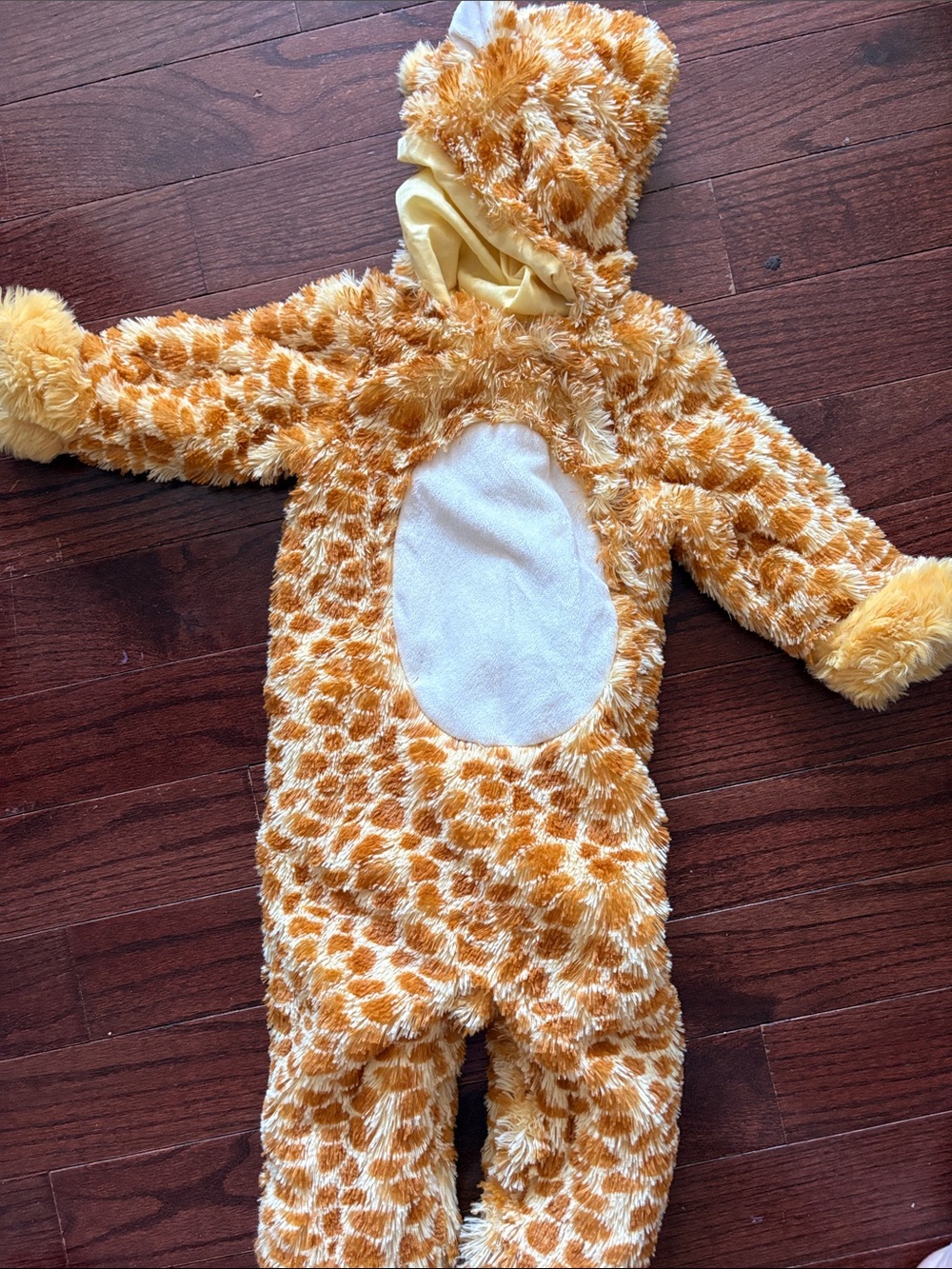 Pottery barn kids giraffe costume